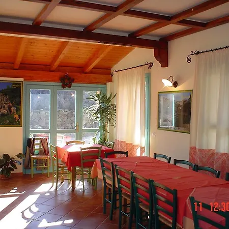 Turismo Rurale Su Cuile Farm stay *